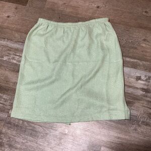 Light Green Mini Skirt with Elastic Waist